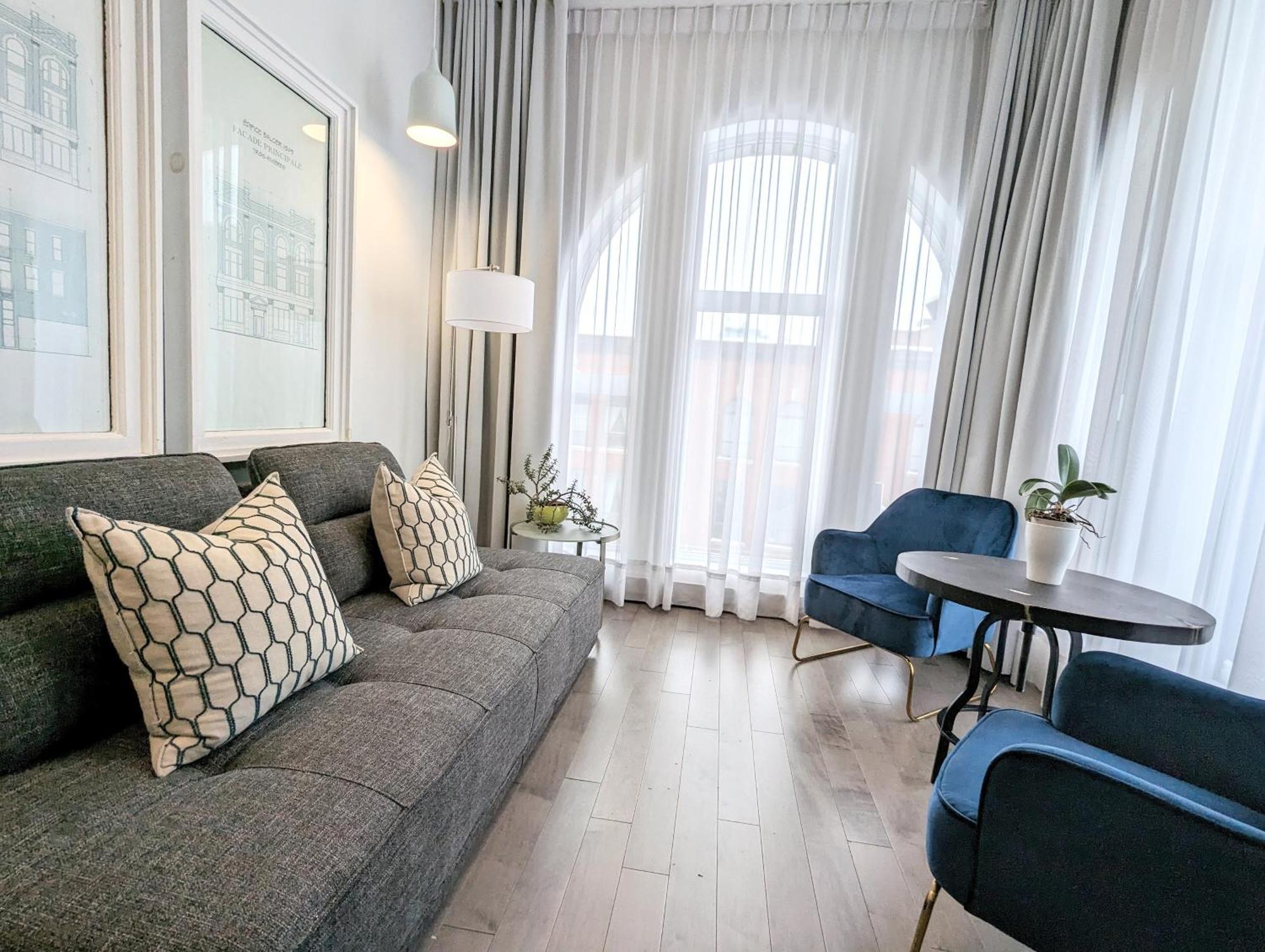 Hotel Oui Go! Trois-Rivieres Bagian luar foto
