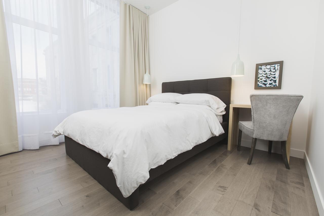 Hotel Oui Go! Trois-Rivieres Bagian luar foto